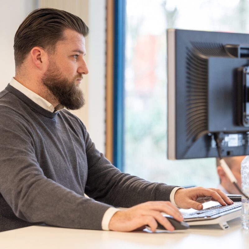 medewerker financiële, vertom jobs, working at vertom